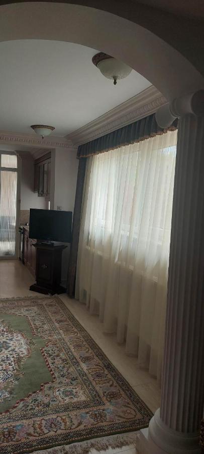 Gombos Apartman Apartment Hajduszoboszlo Bagian luar foto
