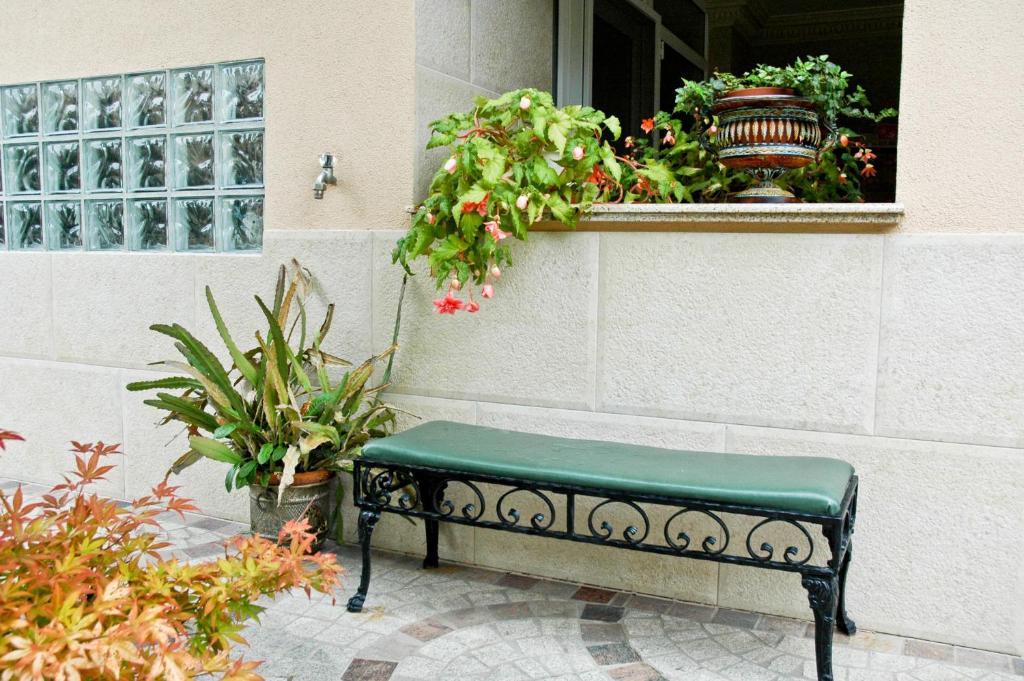 Gombos Apartman Apartment Hajduszoboszlo Bagian luar foto